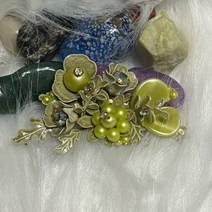 Vintage Mid Century Cornucopia Corsage Brooch